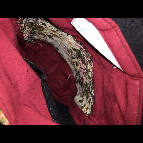 🌺🌺The Small Messenger Bag🌺🌺 - Picture 5 of 7