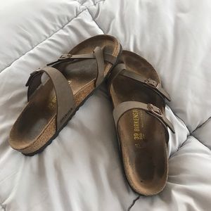 mocha mayari  Birkenstock's!!
