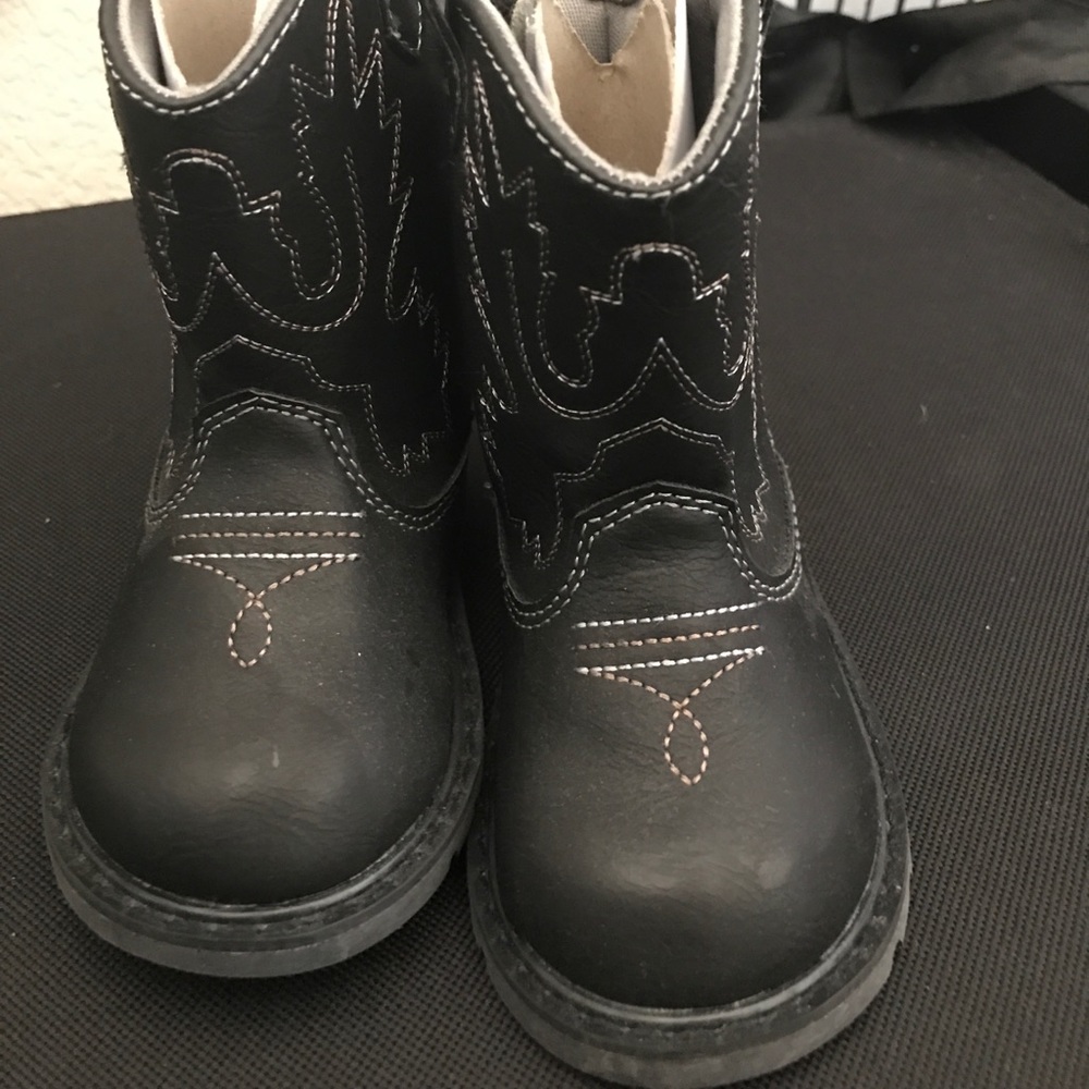 Baby boots brand new