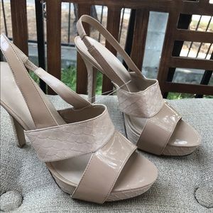 ✨ NUDE NINE WEST HEELS ✨