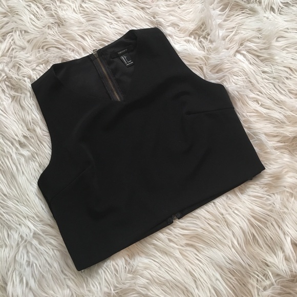 Forever 21 Tops - Forever 21 crop top Forever 21 Tops - Forever 21 crop top