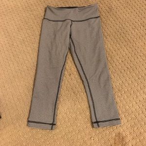 Size 2 Lululemon crops