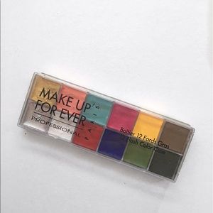Makeup Forever 12 Flash Color Case