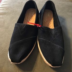 Toms shoes- new