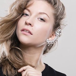 Chic Statement Ear Cuff in Silver