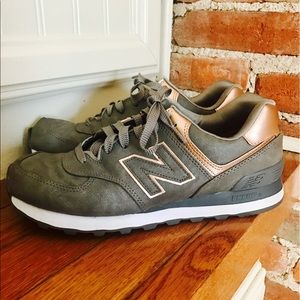 Women's New Balance 574 Tennis Shoes