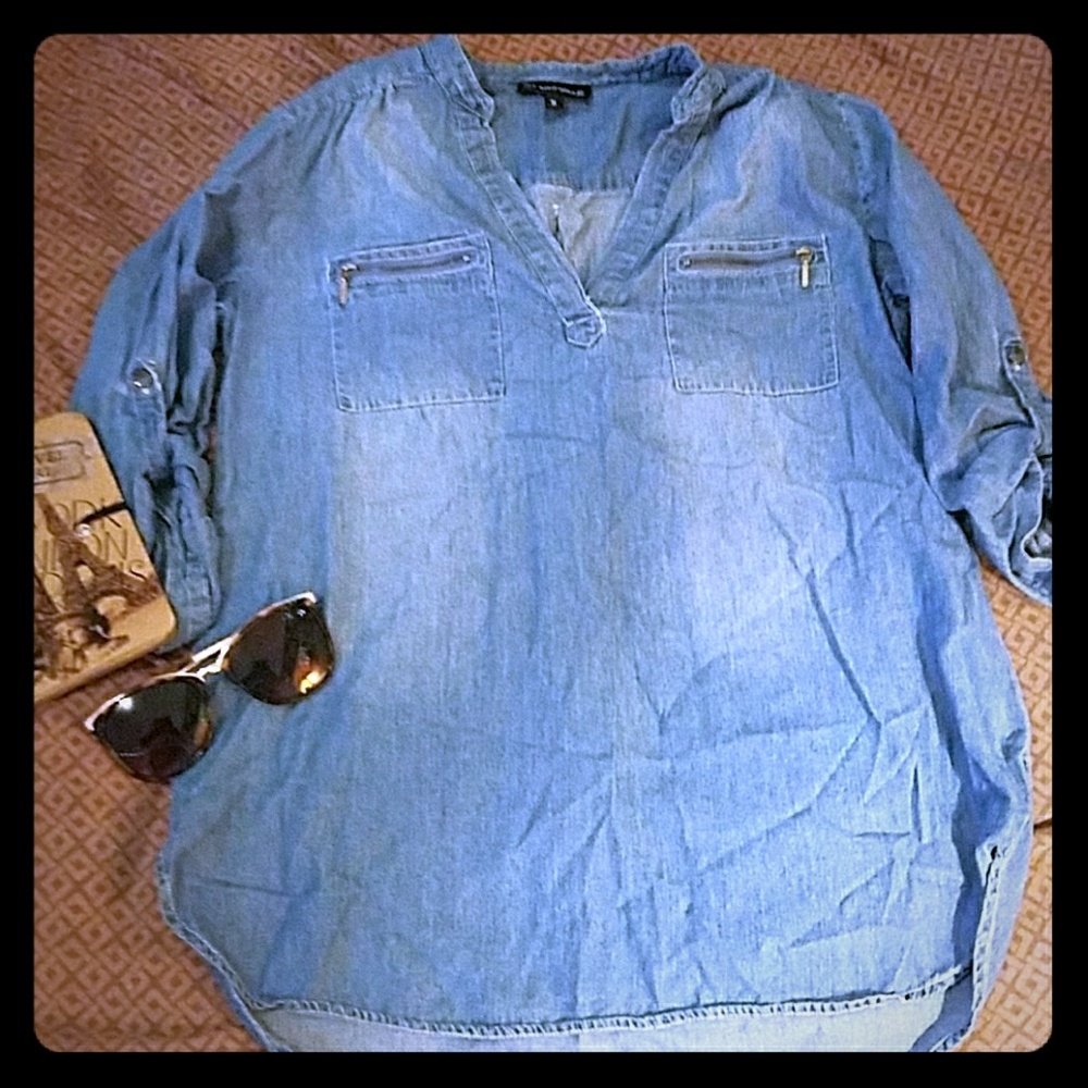 Light denim top