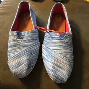 Toms shoes-new
