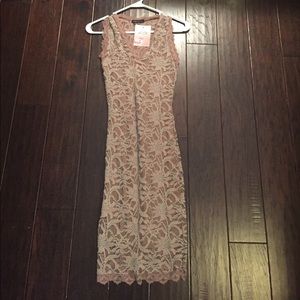 Dress from lily boutique, never worn. Size 00