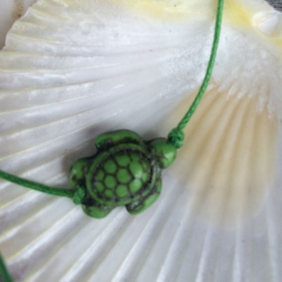 Green Sea Turtle 15 inch tie on anklet - Picture 2 of 2