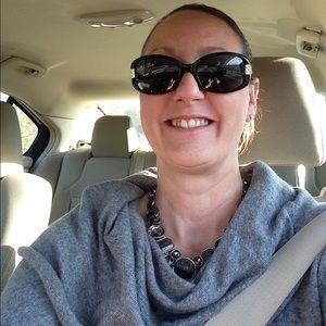 Meet your Posher, Sharon