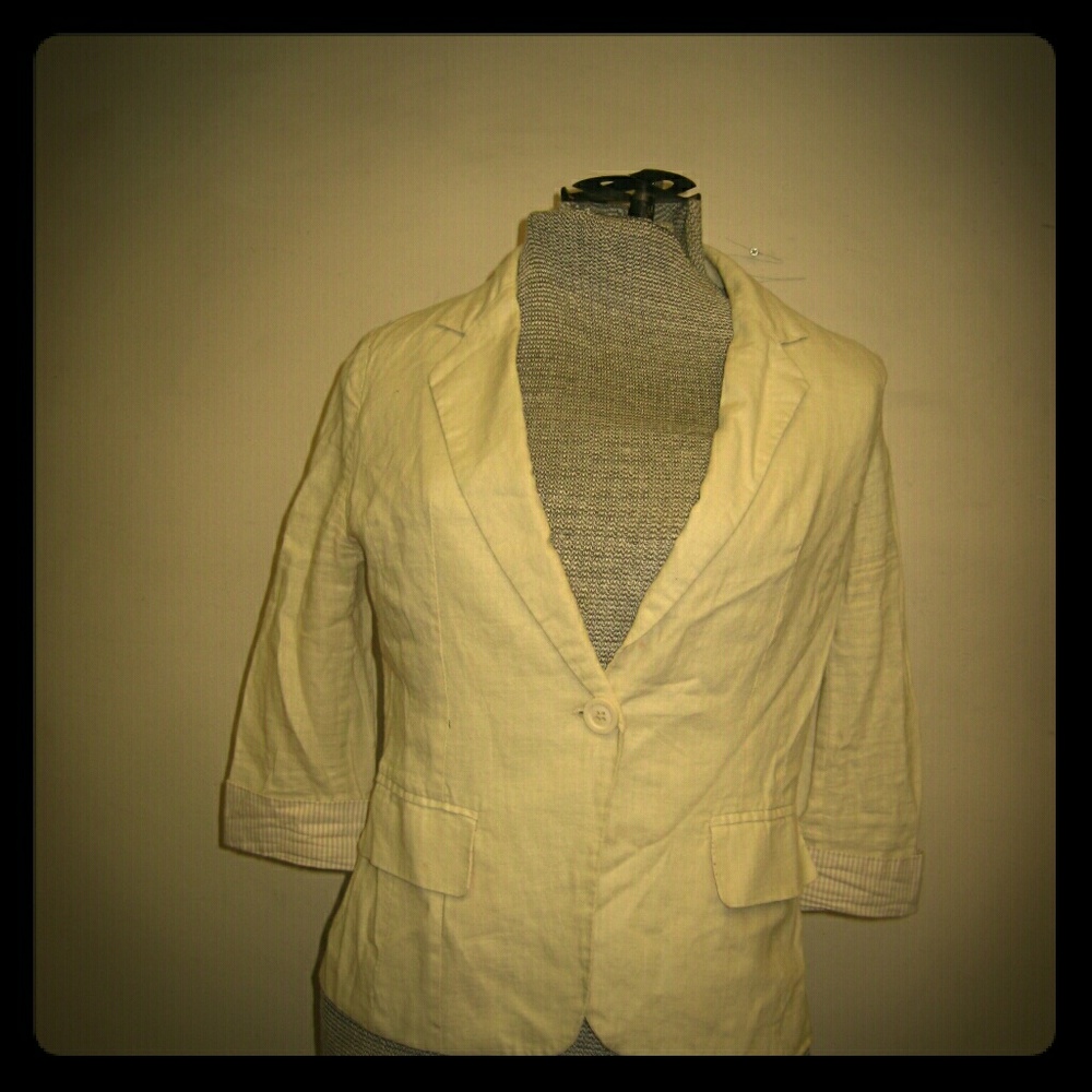 Soft yellow jacket