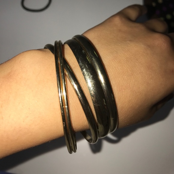 Gold stackable bracelets - Picture 3 of 5