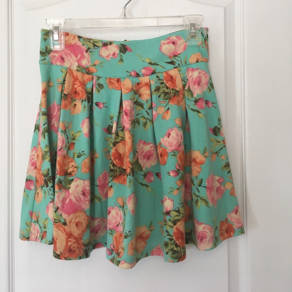 floral skirt