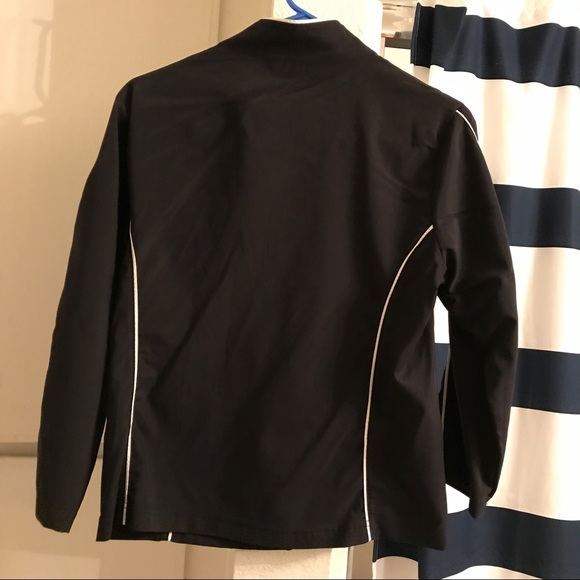 windbreaker - Picture 4 of 4