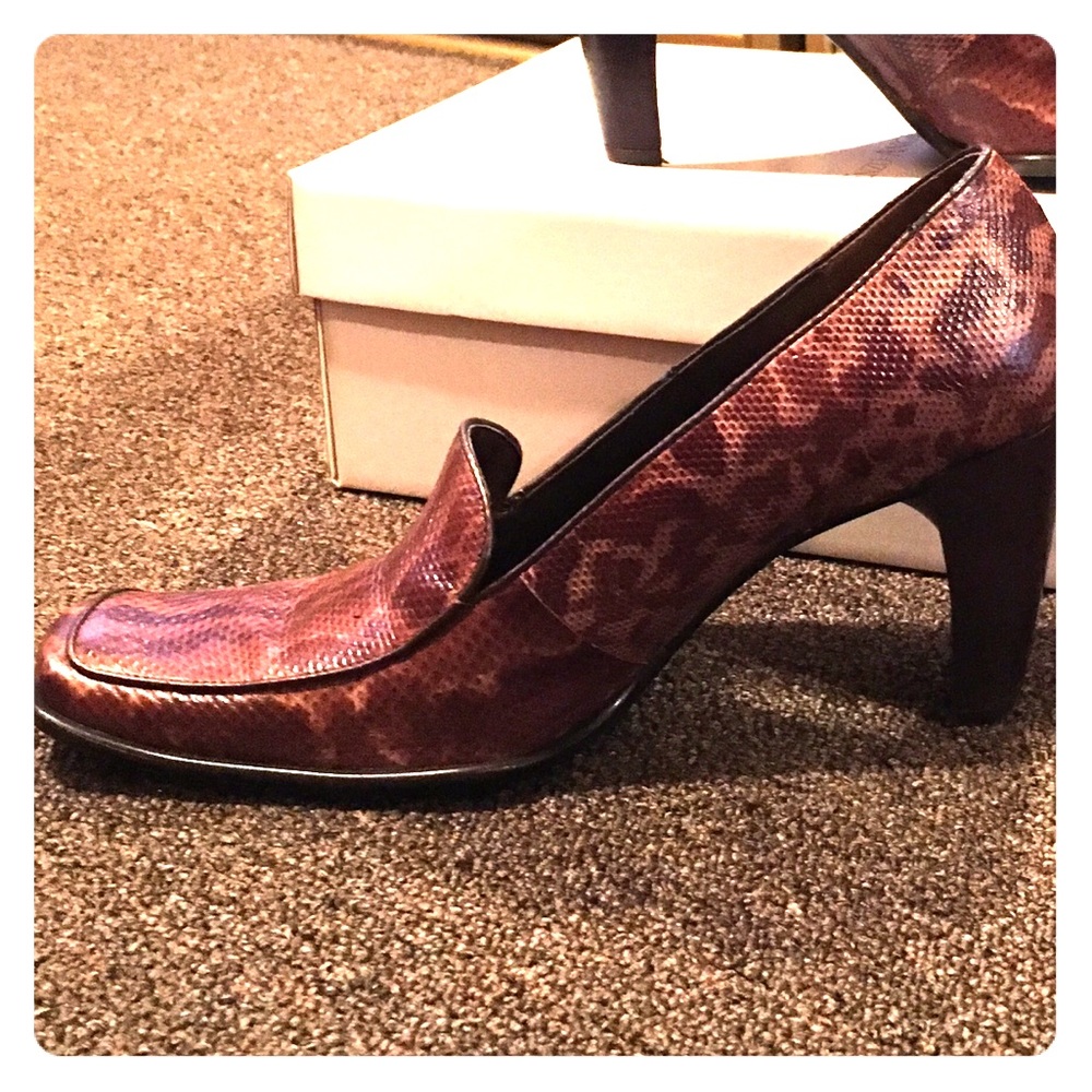 Enzo Angiolini Tortes-Shell Heels