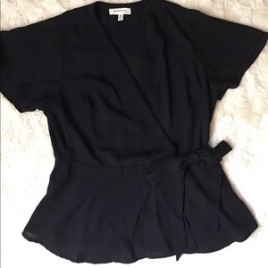 Monteau Wrap Top, Size Medium