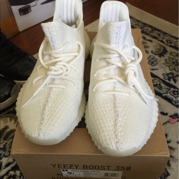 Yeezy boost white cream us9.5 - Picture 2 of 2