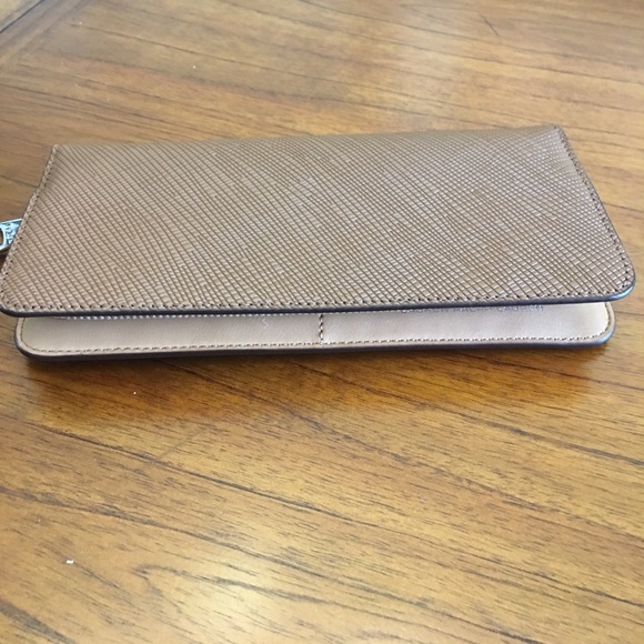 Lauren Ralph Lauren Handbags - Lauren Ralph Lauren Wallet