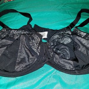 Great used 40D bra
