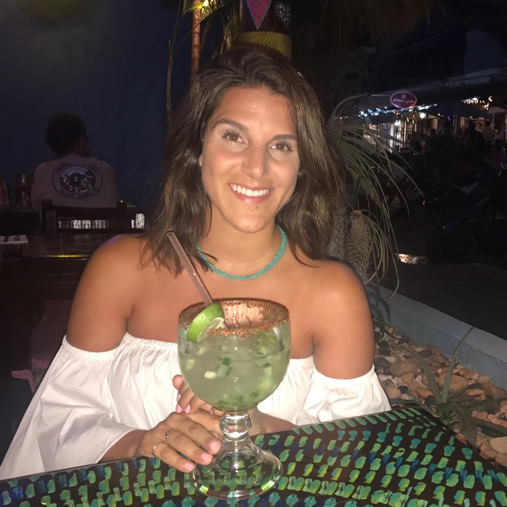 Meet your Posher, Leily