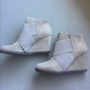 Kenneth Cole gentle souls