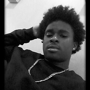 Meet your Posher, Derrius