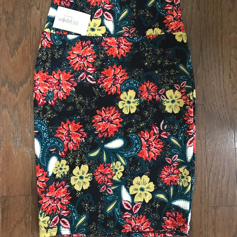 Lularoe Cassie Skirt