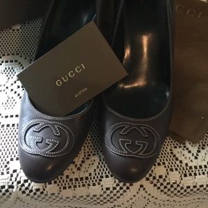 100% Authentic Gucci chocolate brown heels.