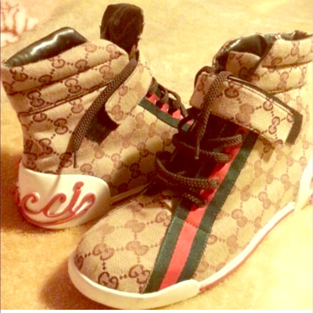 Looking for anyone selling these exact shoes!
