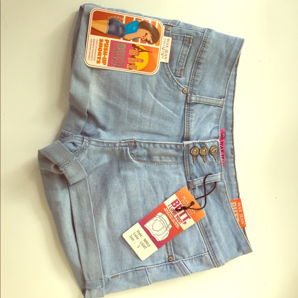 Stretch jean shorts