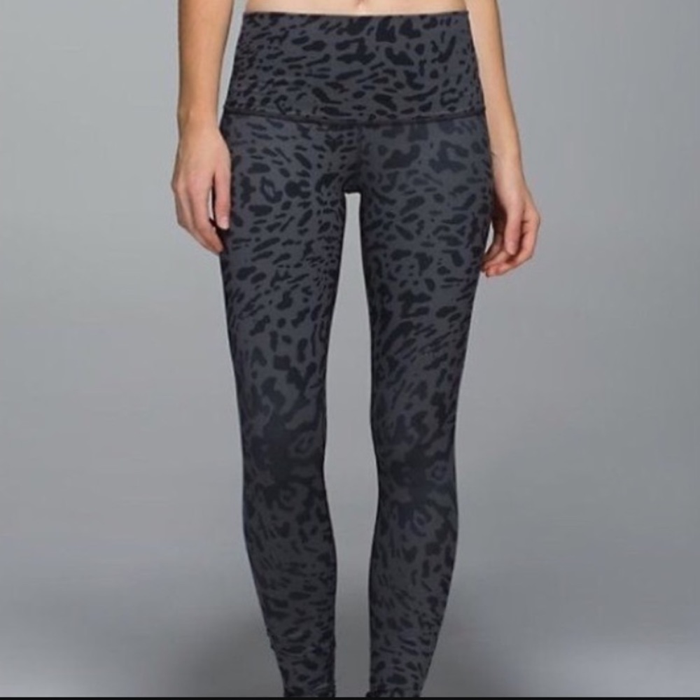 Lululemon high waisted leopard print leggings