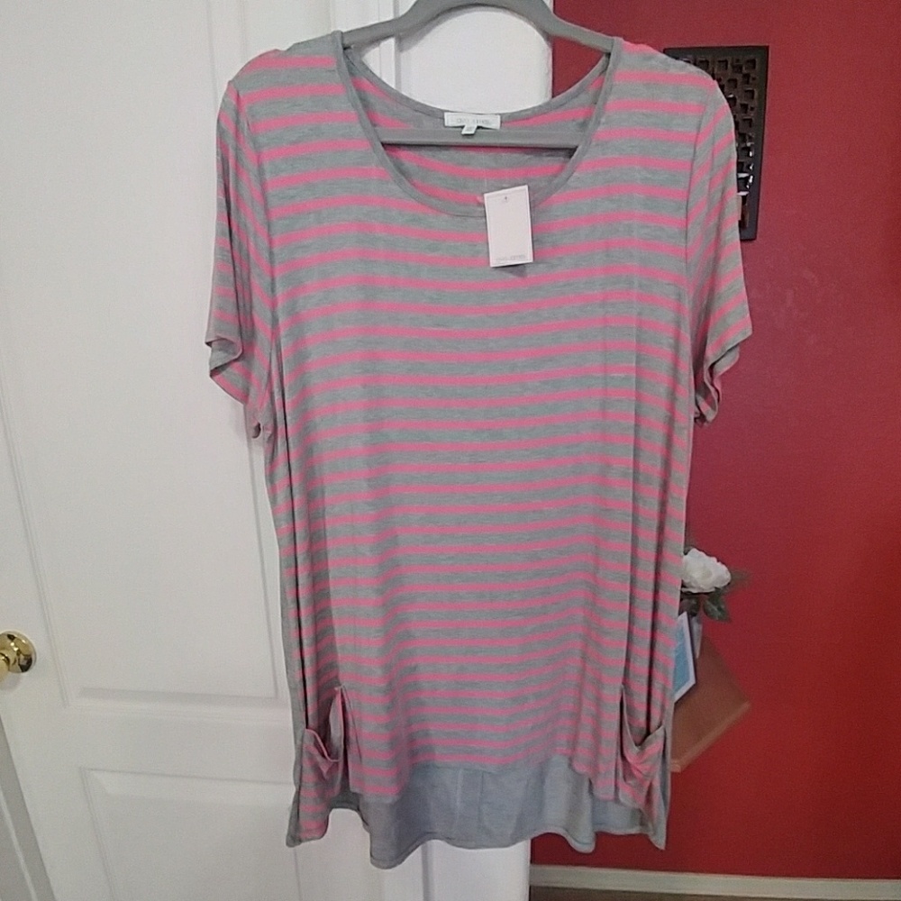 Grey & Coral 2X Top