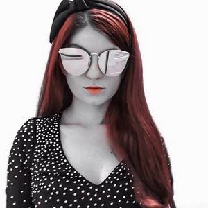 Meet your Posher, Stacy