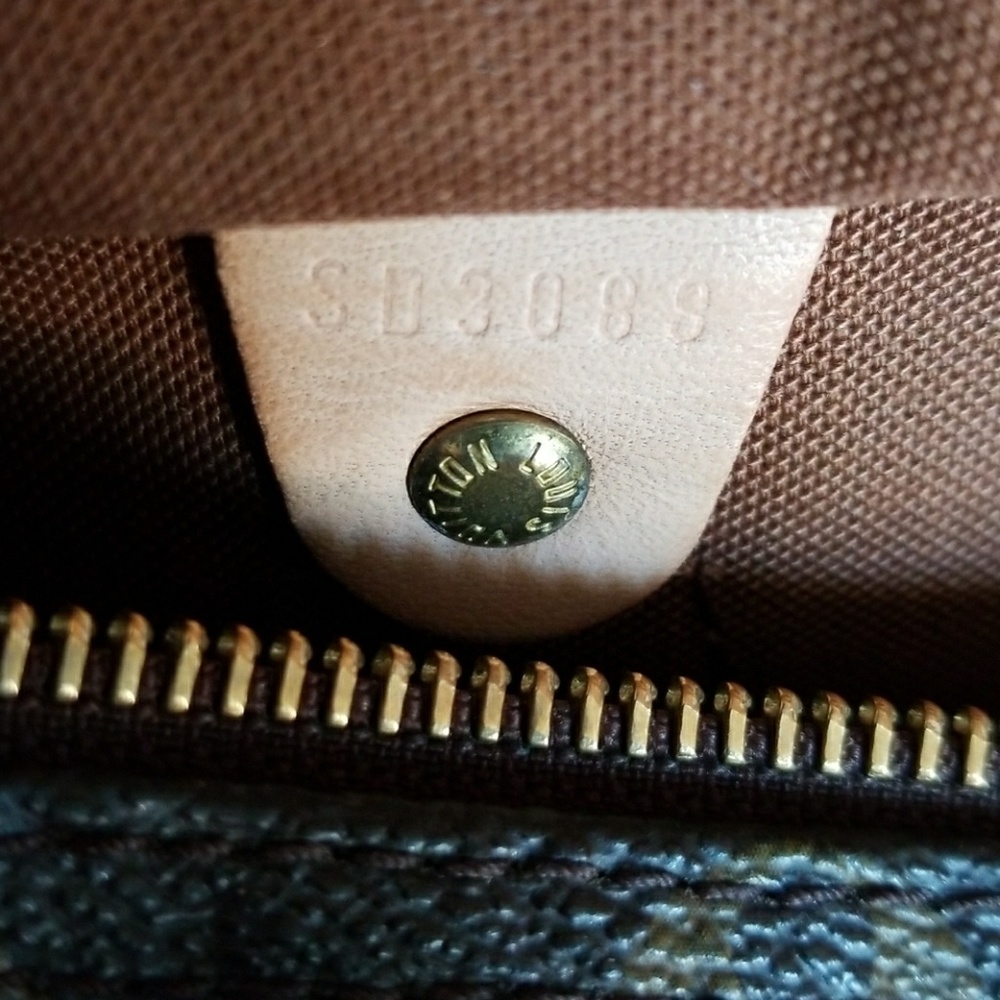 SOLD 💯Authentic LV Speedy 25 - Picture 3 of 8