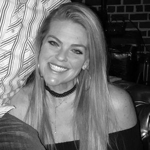 Meet your Posher, Courtney