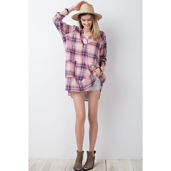 >>LAST<< On the Repeat Plaid Tunic - Coral - Picture 4 of 7