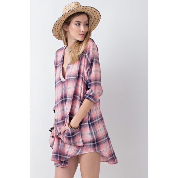 >>LAST<< On the Repeat Plaid Tunic - Coral - Picture 5 of 7