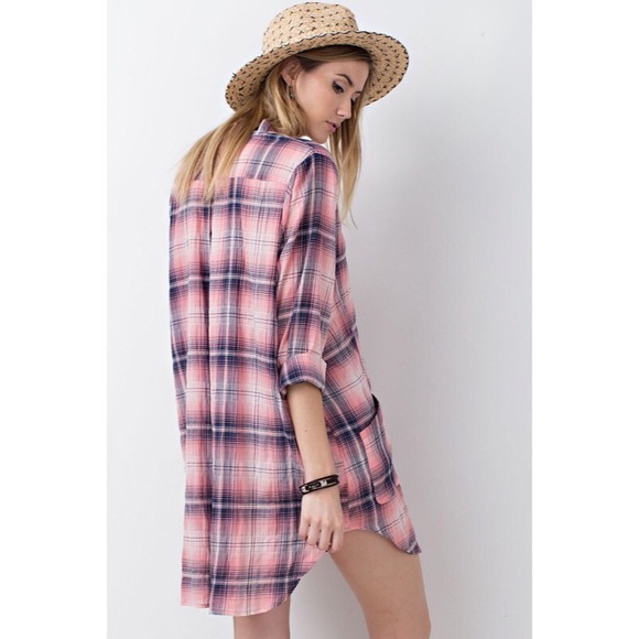 >>LAST<< On the Repeat Plaid Tunic - Coral - Picture 6 of 7