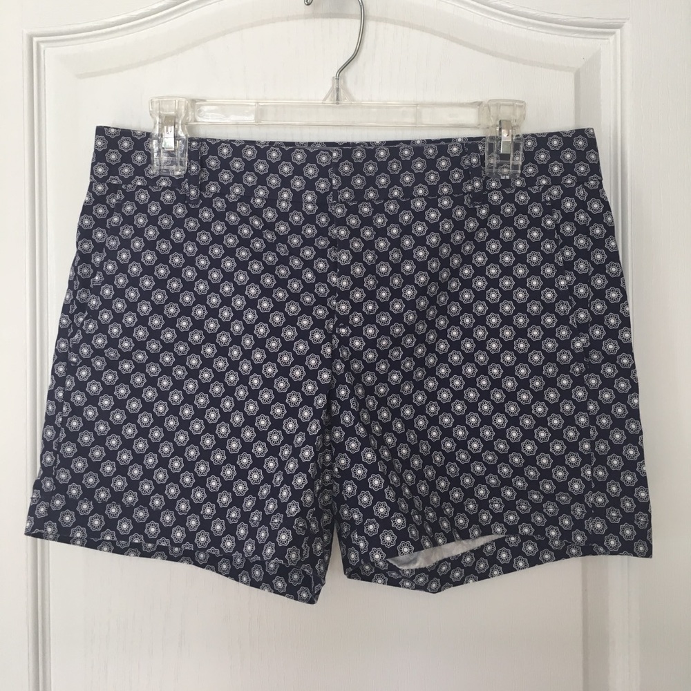 patterned Banana Republic short
