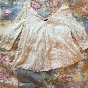 AE White lace 3/4 sleeve top