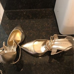 Wrap around the leg heels