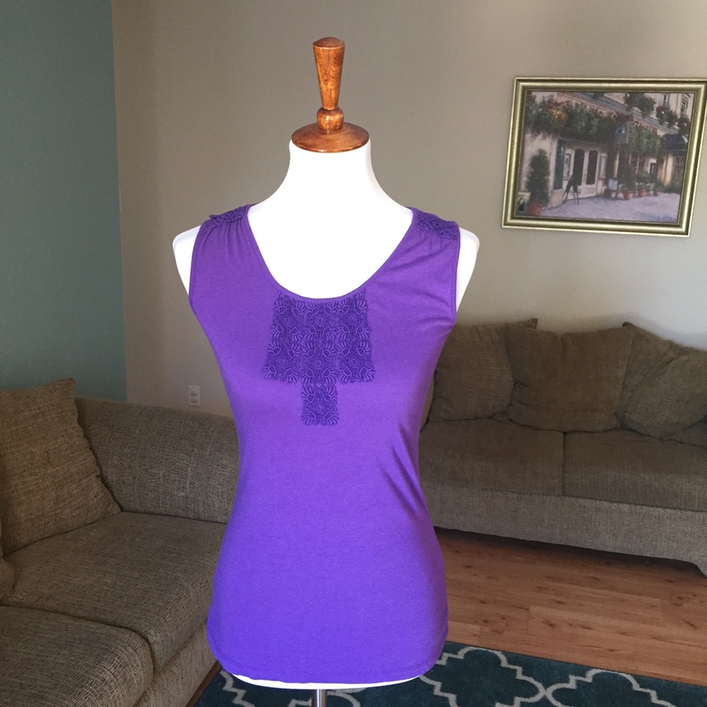 Purple Merona brand tank top w/ embroidered detail