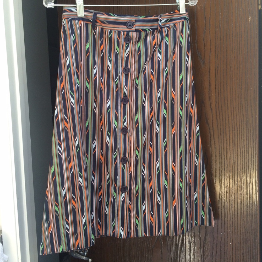 Retro TopShop skirt - knee length. Navy.