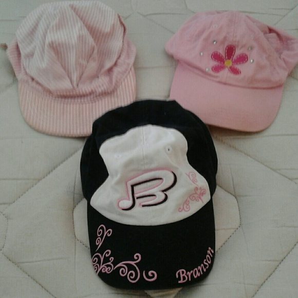 Snapbacks-clean, good condition..  All 3 for $13.0 - Picture 1 of 1