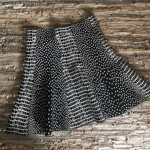 High waisted patterned BCBG skirt - size Medium