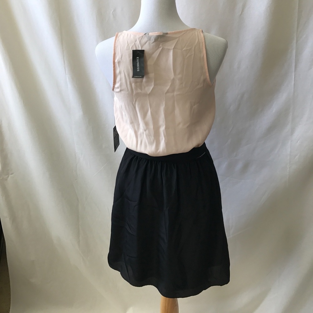 Flounce Ruffle Dress - Picture 4 of 6