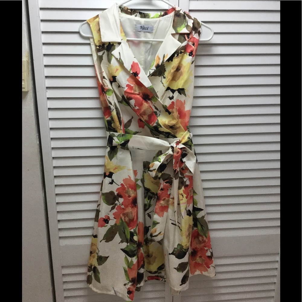 Ladies dress