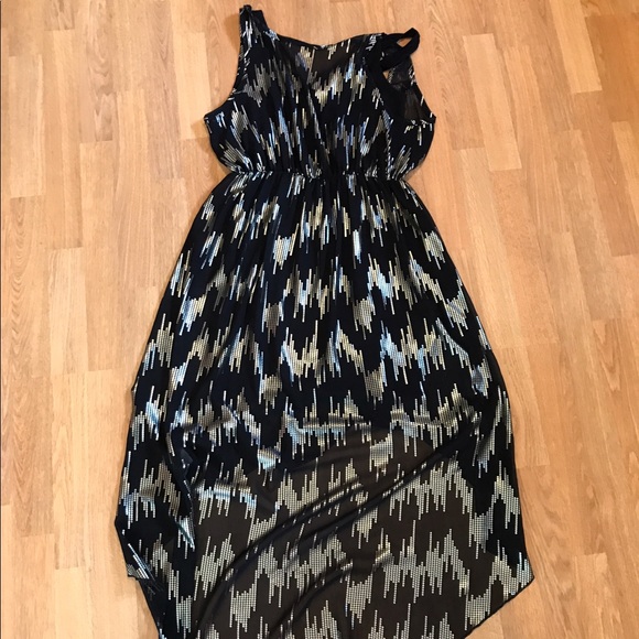 High-Low Dress - Picture 4 of 4