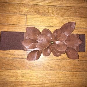 Leather flower belt
